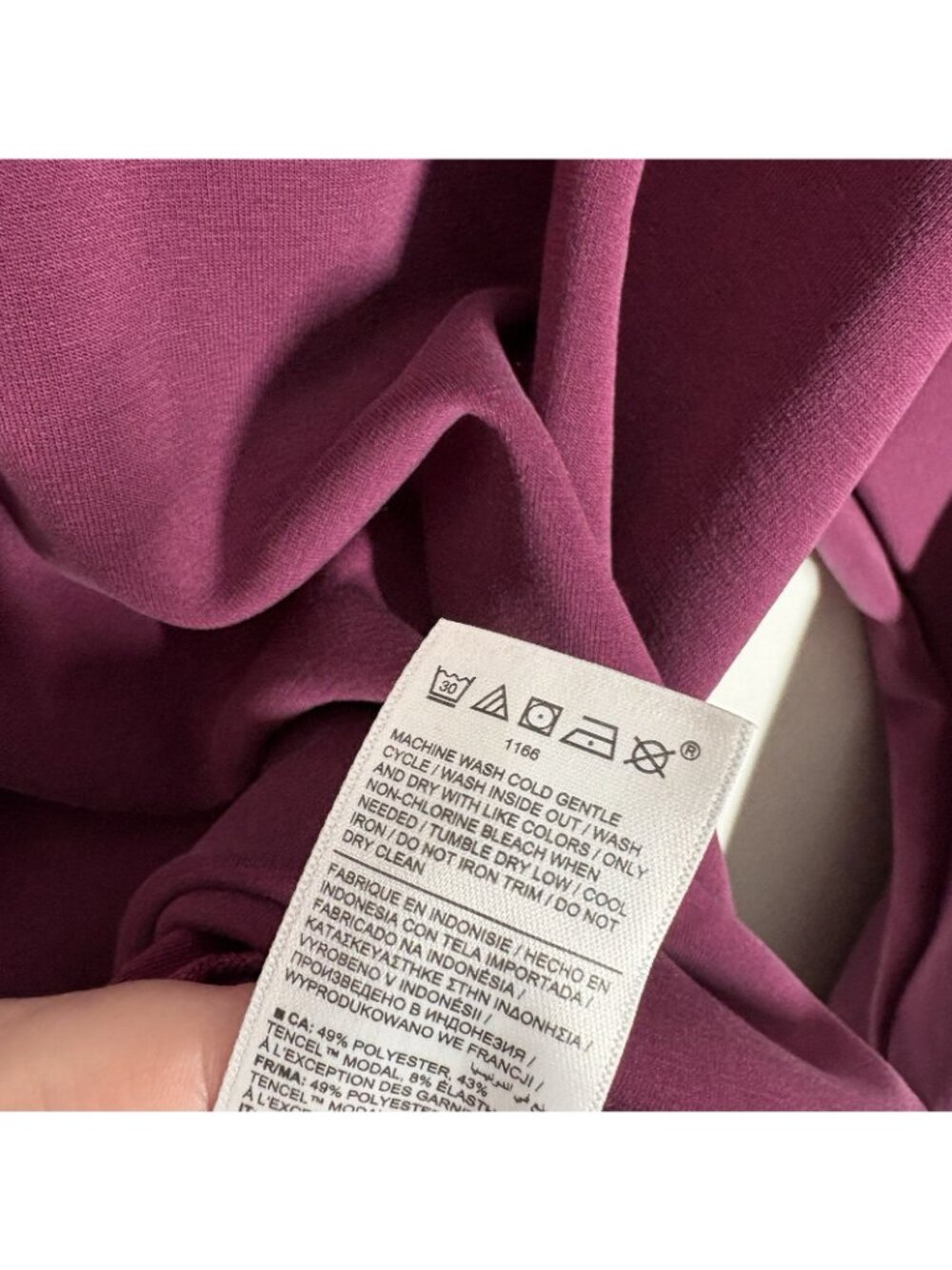 Athleta Women L Plum Cropped Seasoft Quarter Zip Pullover Sweatshirt NWOT - Picture 10 of 12